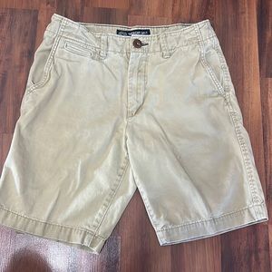 America Eagle shorts men’s size 28. Tan colored. Great condition.